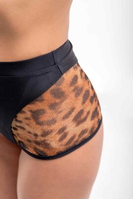 RAD Shorts Ember Leopardo