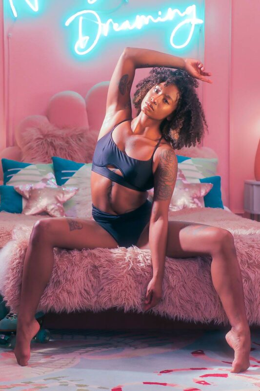 Sway Pole Wear Top Cindy Nero Crow