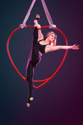 PoleSports Cerchio Aereo per San Valentino Sospensione a 2 punti Rosso Edizione Limitata 950 mm