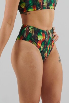 Juicee Peach Shorts Brazils Boho Feathers M