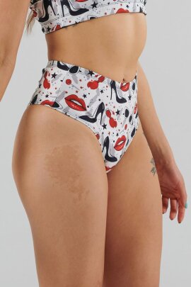 Juicee Peach Shorts Brazils Lipstick & Heels M