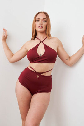 Lunalae Bailey Shorts a Vita Alta con Cut-Out Regolabile...